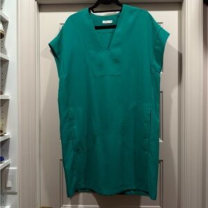 Vince - bright green v neck shift dress